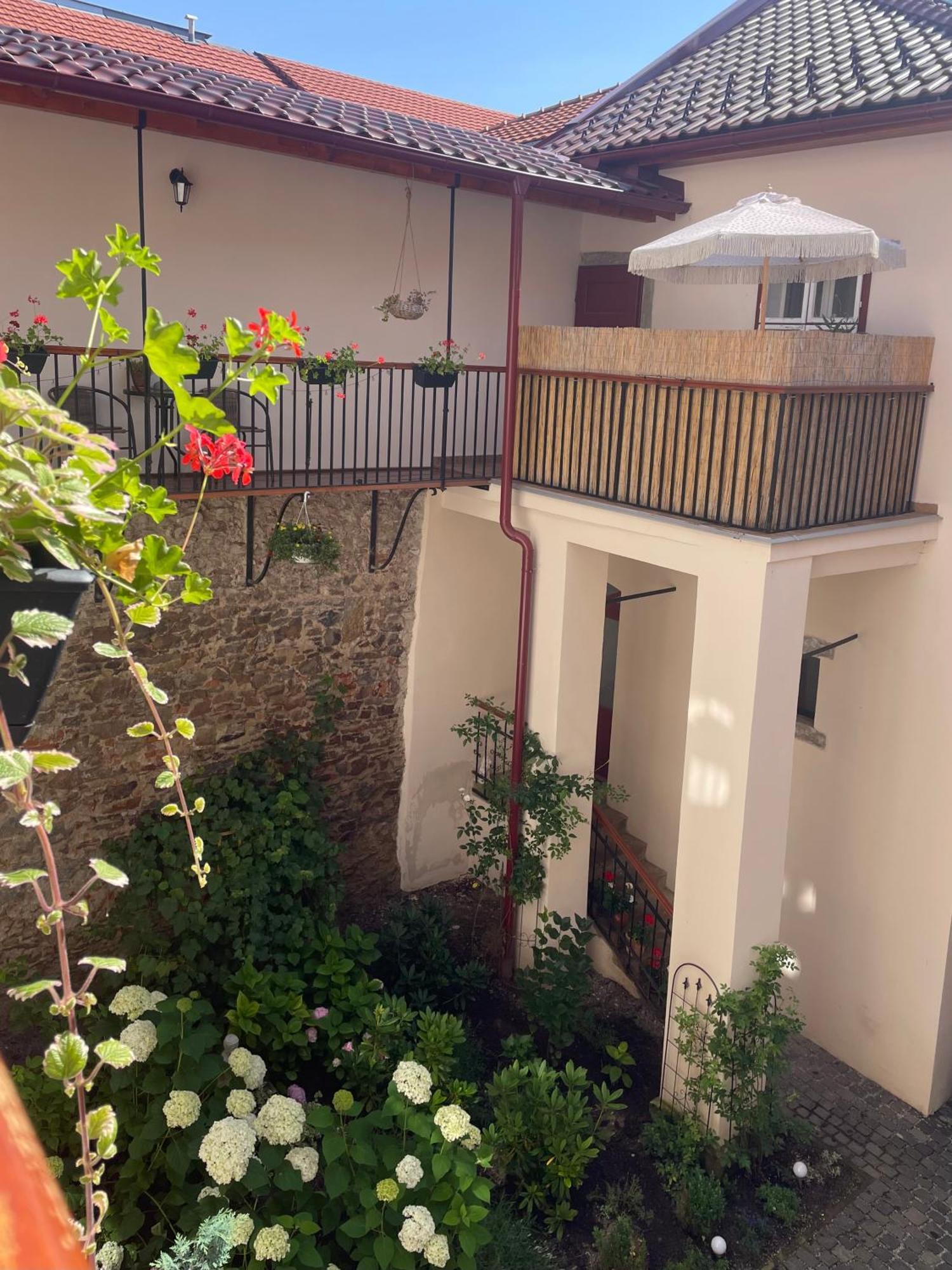 Historical Zaffir House - Market Square Levoca Exterior photo